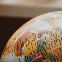 Sommes-nous trop nombreux sur terre ? 